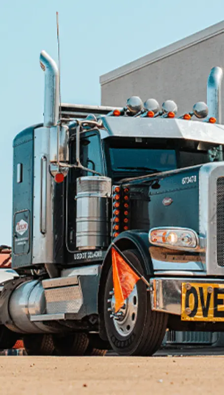 Taylor Logistics 18 Wheeler with loaded machine thumbnail